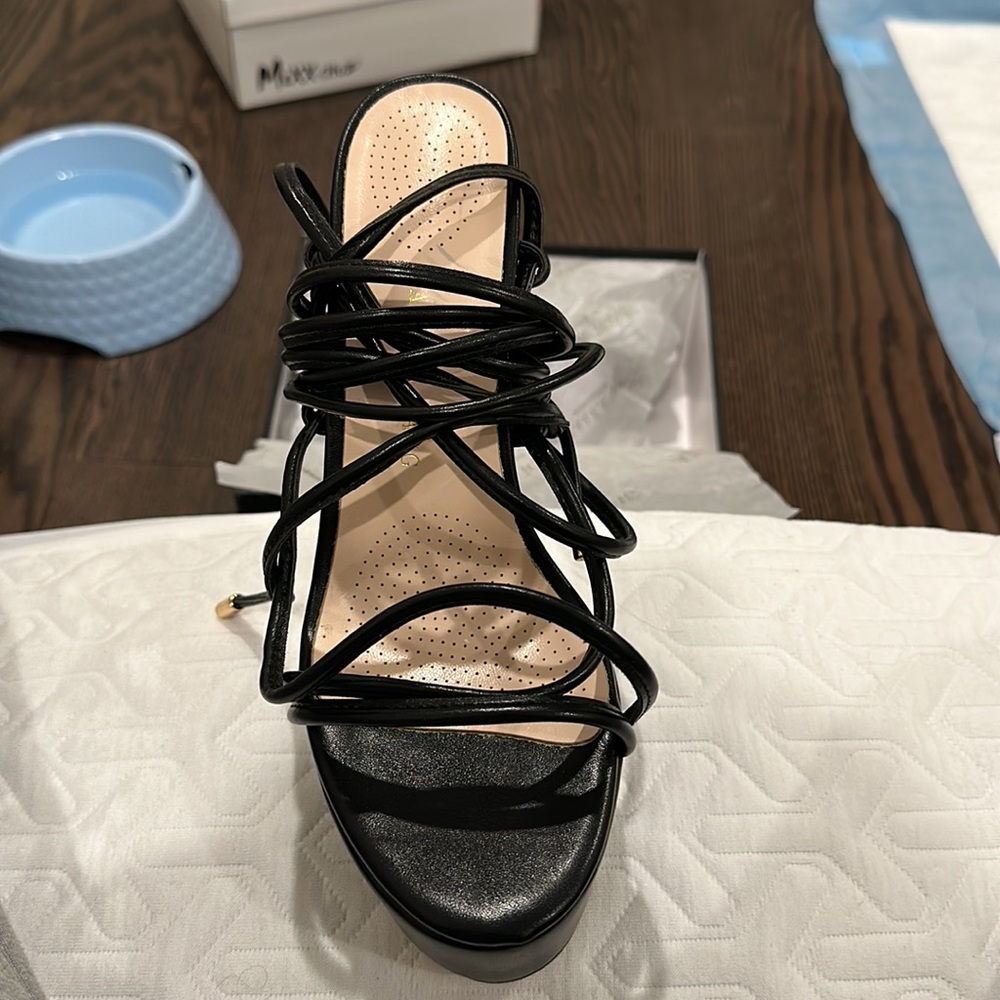 Azalea wang heels